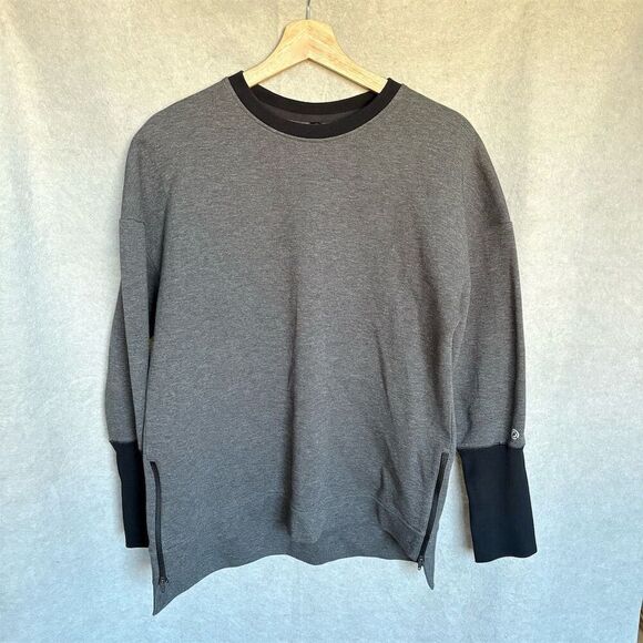 COREIO Gray Knit Pullover Sweater Size M - Picture 1 of 6